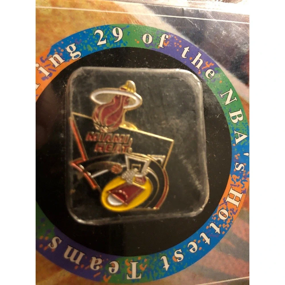 NEW 1995 IMPRINTED NBA MIAMI HEAT BASKETBALL TEAM‎ OFFICIAL LICENSE TRADING PIN
